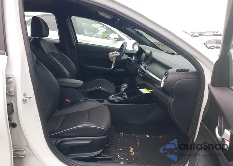 2021 Kia Forte Gt-Line z USA, uszkodzony, nr VIN 3KPF34AD8ME283237